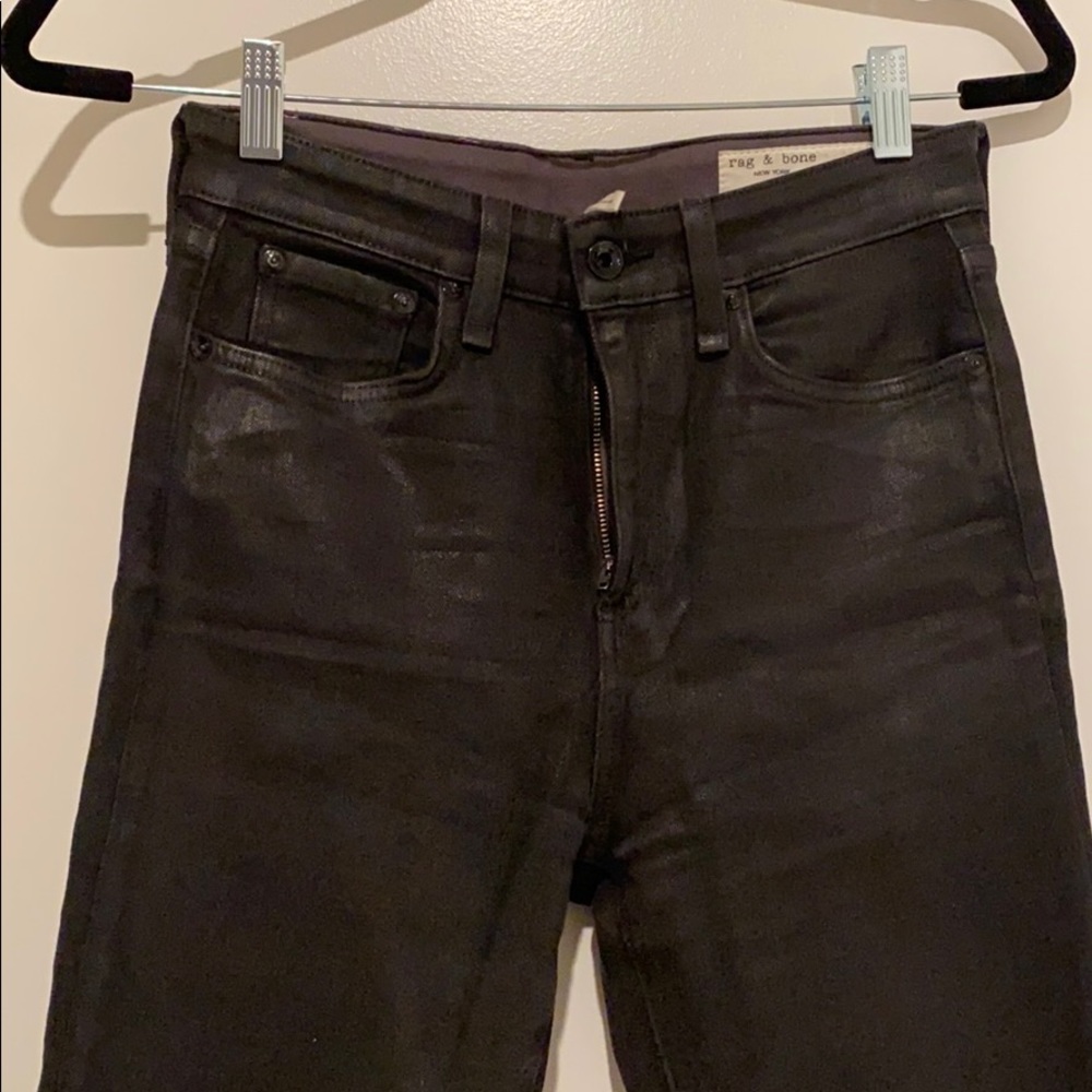 Black Jeans